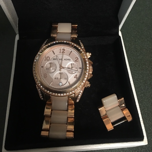 MK watch rose gold and pink - Picture 1 of 1